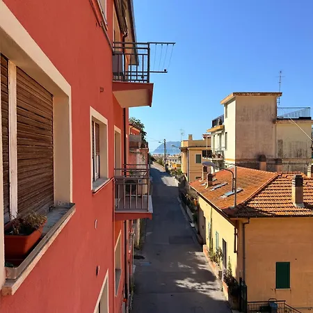 A Un Soffio Dal Mare -appartamento Ad Apartment Alassio