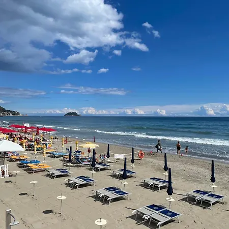 Apartment A Un Soffio Dal Mare -appartamento Ad Alassio